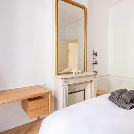 Geranimus Quai De Seine Villa *