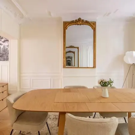 Geranimus Quai De Seine Villa Paris