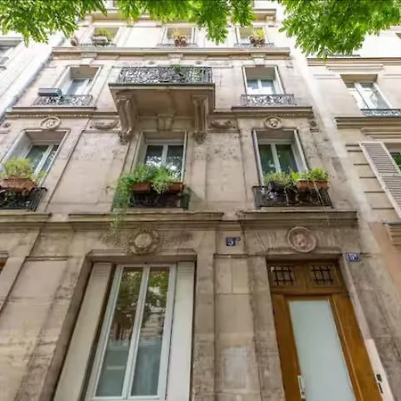 Villa Geranimus Quai De Seine Paris